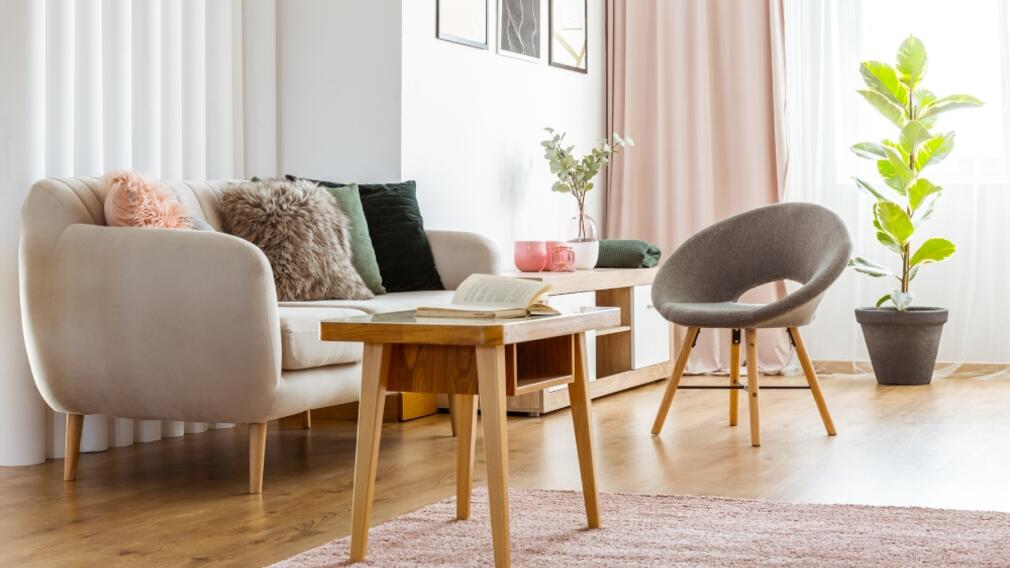 kleineswohnzimmer aufmacher 934492496 gettyimages